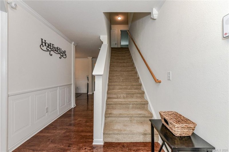Property image 5 at 2515 Walnut Forest Drive, Charlotte, NC 28216