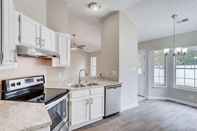 Property image 3 at 5740 Ebley Lane, Charlotte, NC 28227