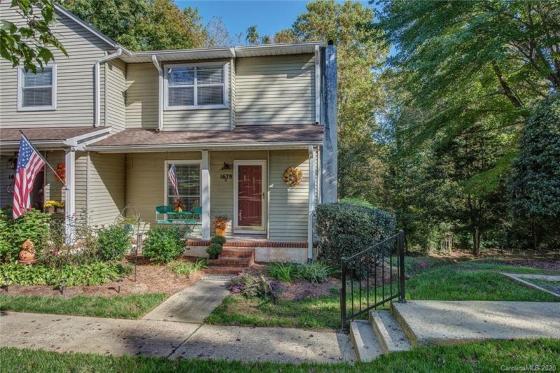 Property image 2 at 1678 Robins Nest Court, Gastonia, NC 28054