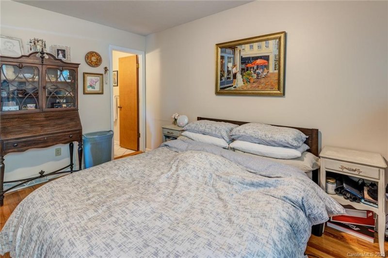 Property image 5 at 26 Grandview Circle, Asheville, NC 28806