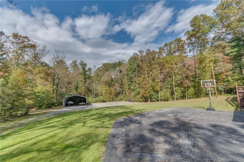 Property image 5 at 208 Sunrise Drive, Hendersonville, NC 28791