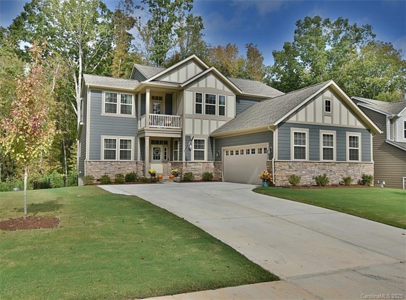5073 Watersail Way