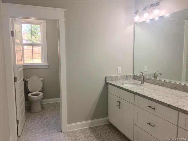 Property image 2 at 93 Walnut Cove Lane, Mount Holly, NC 28120