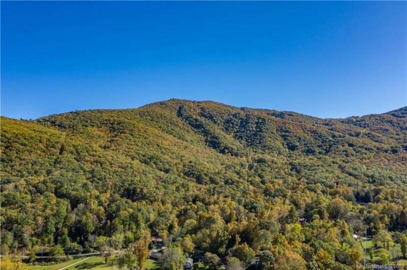 Property image 4 at 27 Mountain Mint Drive, Swannanoa, NC 28778