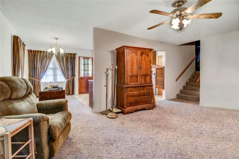 Property image 3 at 1945 Elmwood Drive, Gastonia, NC 28054