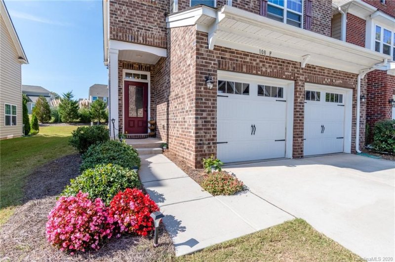 Property image 2 at 108 Dellbrook Street, Mooresville, NC 28117