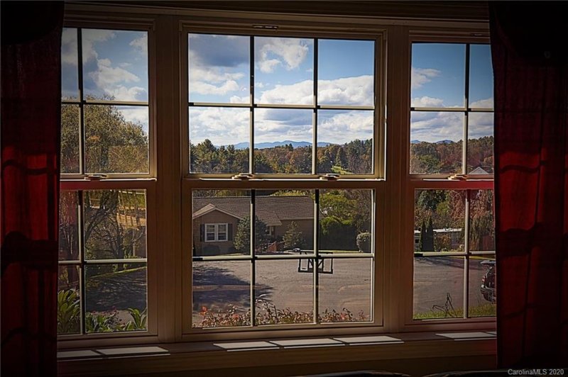 Property image 4 at 142 Ridge Brook Drive, Weaverville, NC 28787