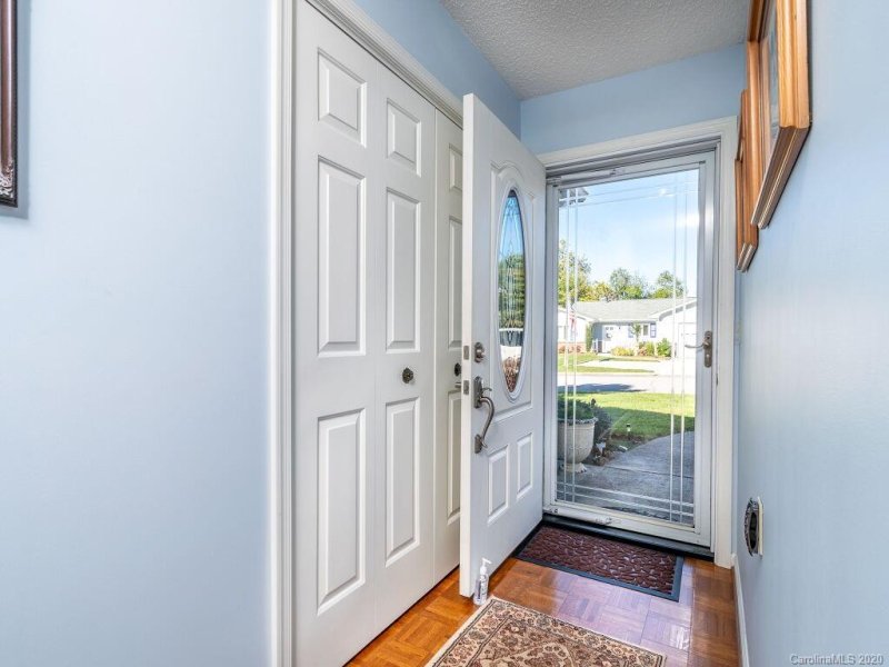 Property image 4 at 301 Dellford Court, Hendersonville, NC 28792