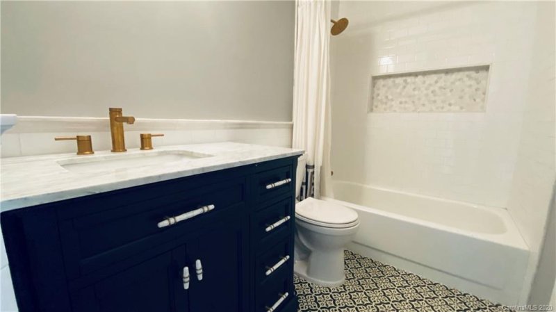 Property image 5 at 5822 Amity Springs Drive, Charlotte, NC 28212