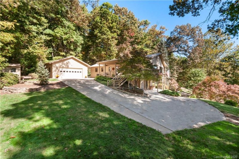 Property image 3 at 486 Oak Ridge Drive, Clyde, NC 28721