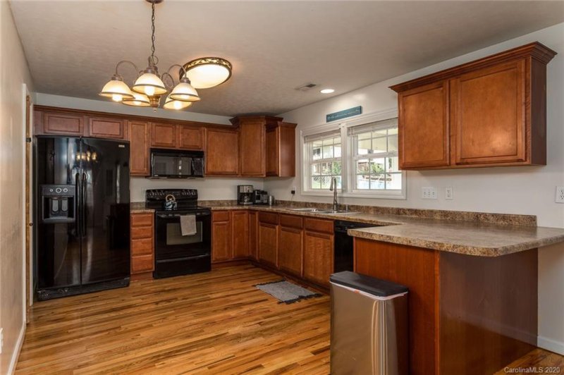 Property image 5 at 65 New Jersey Avenue, Asheville, NC 28806