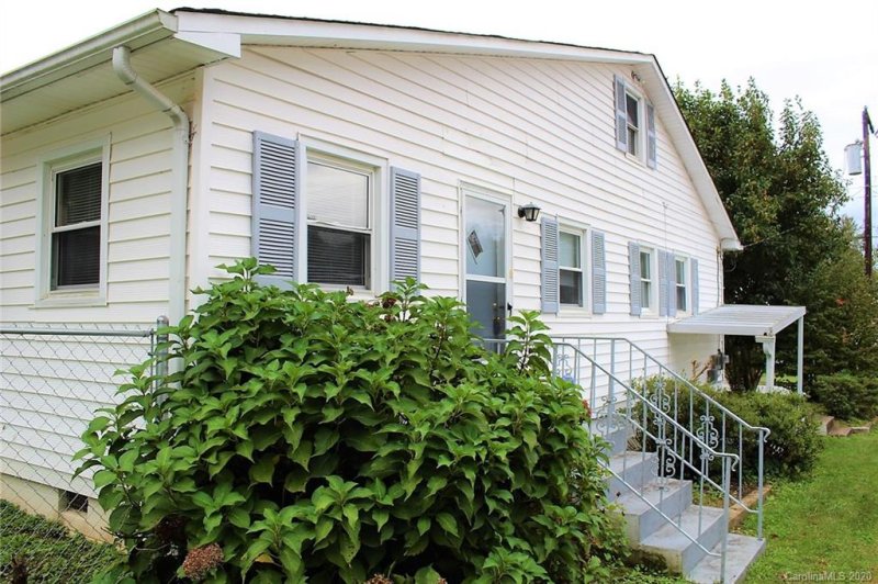 Property image 3 at 517 Edgewood Drive, Lenoir, NC 28645