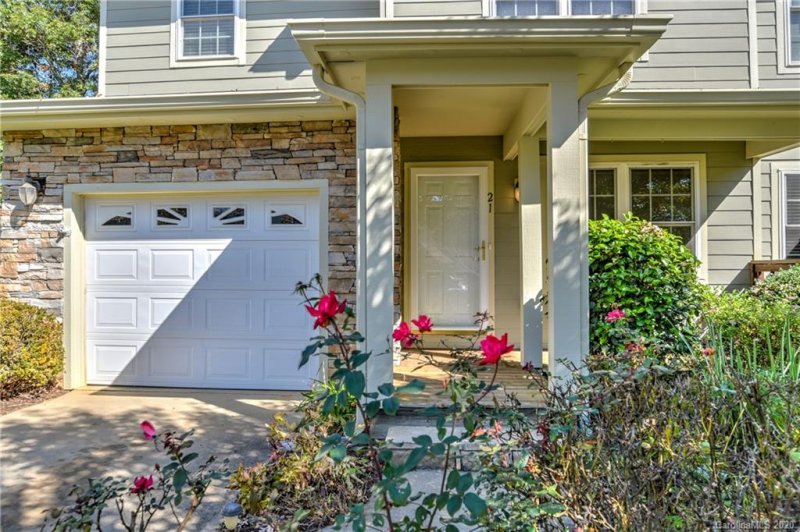 Property image 2 at 21 Aberdeen Drive, Arden, NC 28704