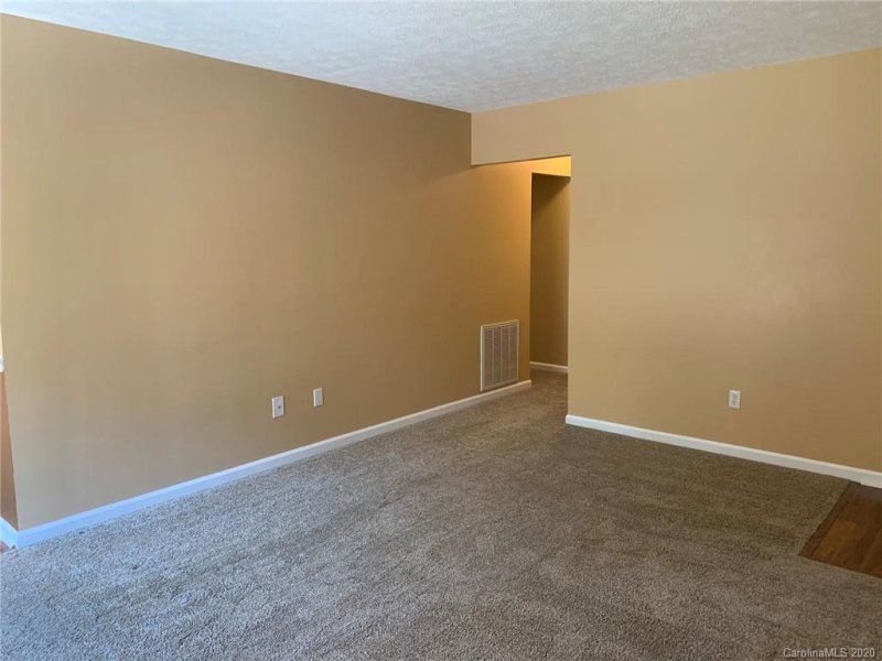 Property image 3 at 1753 Haywood Manor Road, Hendersonville, NC 28791