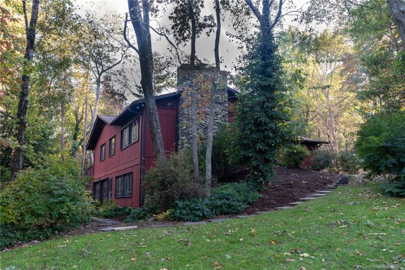 3115 Hickory Hill Road