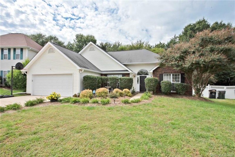 Property image 2 at 3950 Longwood Drive, Concord, NC 28027