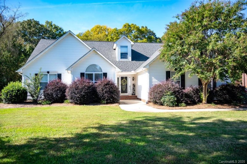 212 Northchase Drive