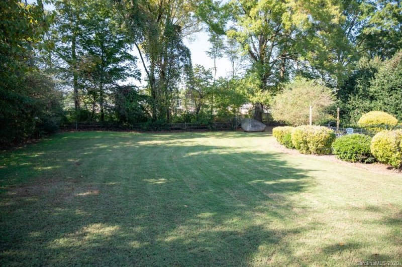 Property image 3 at 212 Northchase Drive, Concord, NC 28027