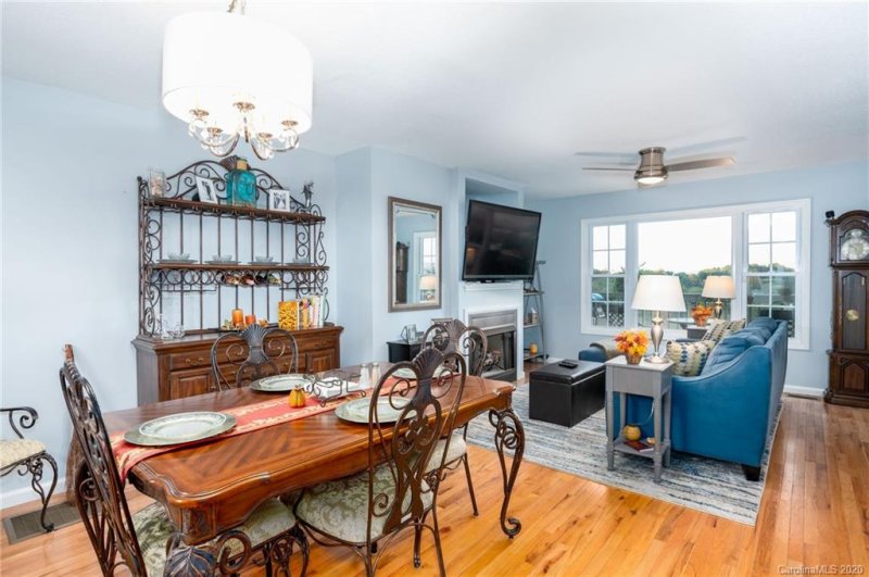 Property image 4 at 67 Rotunda Circle, Asheville, NC 28806