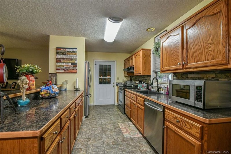 Property image 4 at 132 Dogwood Heights, Marion, NC 28752