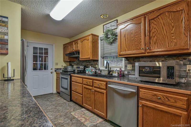 Property image 5 at 132 Dogwood Heights, Marion, NC 28752