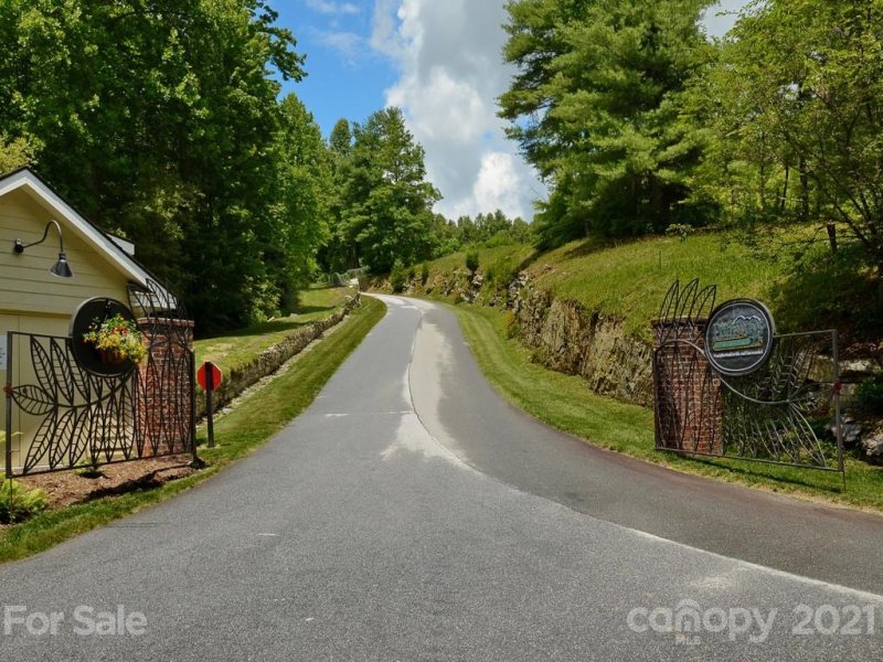 Property image 3 at Lot 10 Gateway Drive, Hendersonville, NC 28739