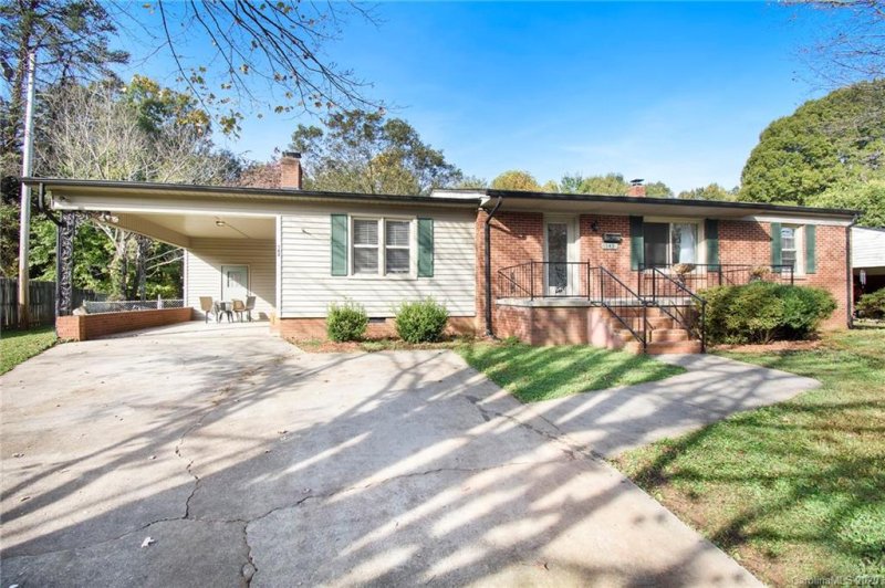 Property image 3 at 143 Cynthia Street, Statesville, NC 28677