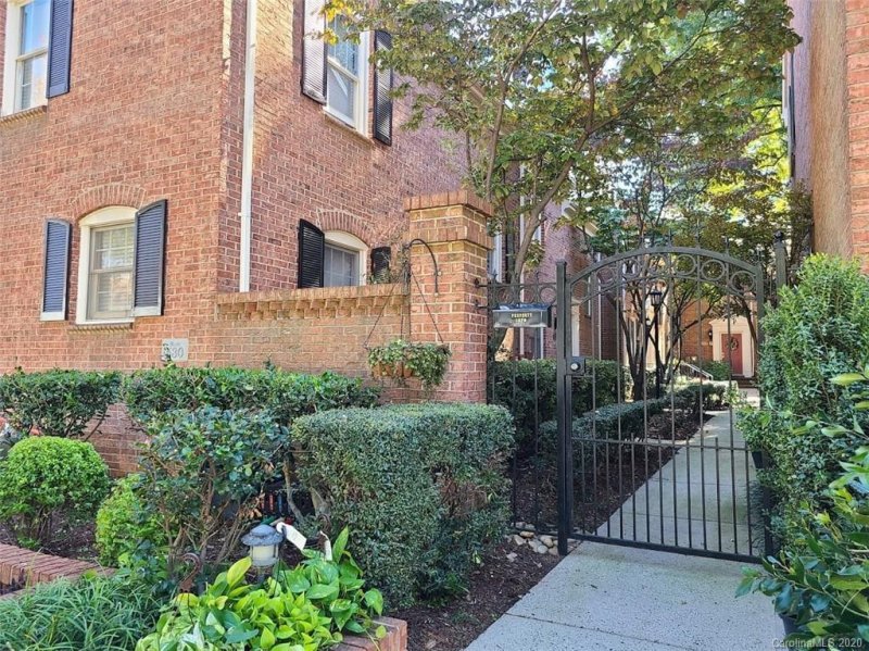 Property image 2 at 530 N Poplar Street, Charlotte, NC 28202