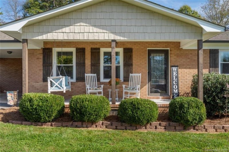 Property image 3 at 3924 Icard Street, Maiden, NC 28650