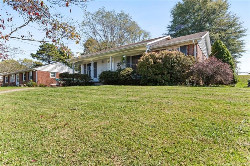 Property image 2 at 83 Skyview Terrace, Asheville, NC 28806