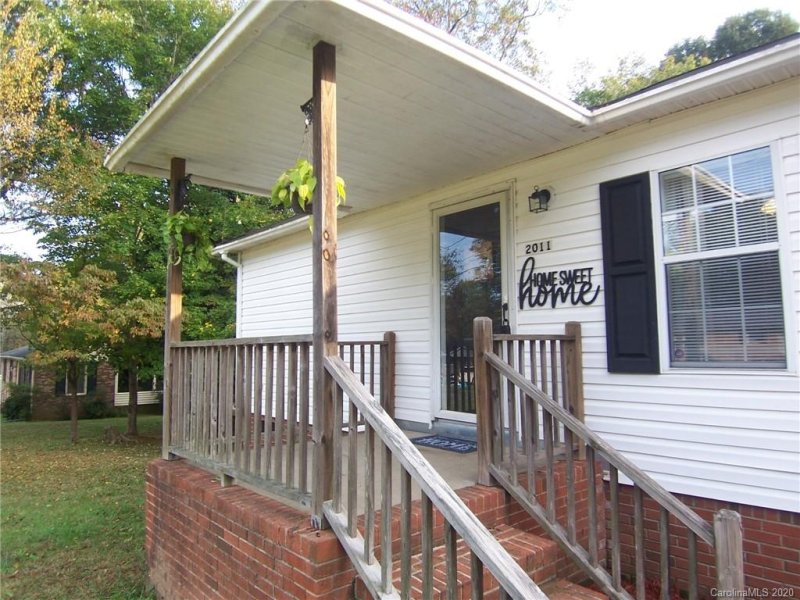 Property image 3 at 2011 Rhonda Drive, Gastonia, NC 28054