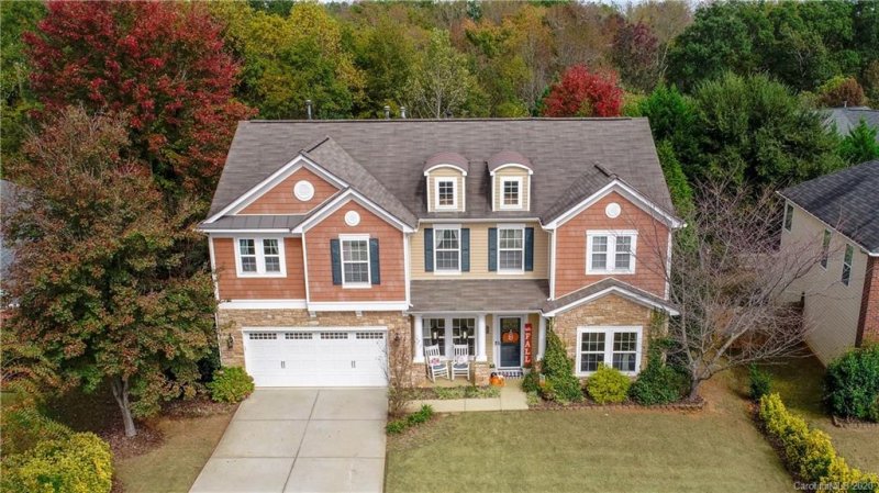 Property image 2 at 285 Loch Stone Street, Fort Mill, SC 29715
