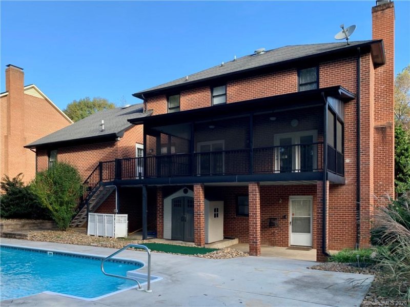 Property image 3 at 144 31st Avenue Court, Hickory, NC 28601