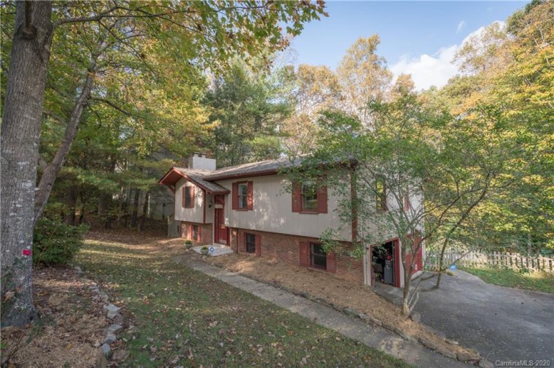 Property image 4 at 8 Canterbury Drive, Arden, NC 28704