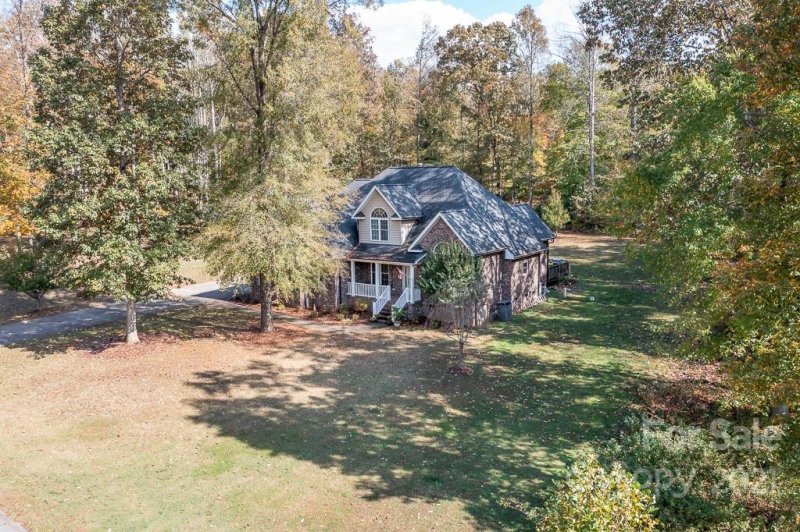Property image 4 at 211 Carters Farm Drive, Statesville, NC 28625