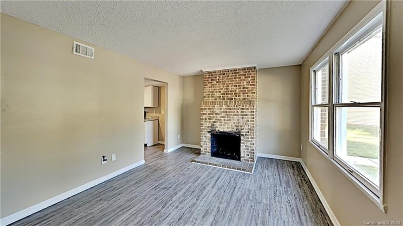 Property image 4 at 7526 Holly Grove Court, Charlotte, NC 28227