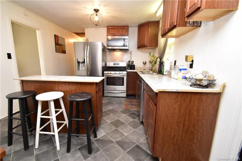 Property image 5 at 217 Wedgewood Drive, Gastonia, NC 28056