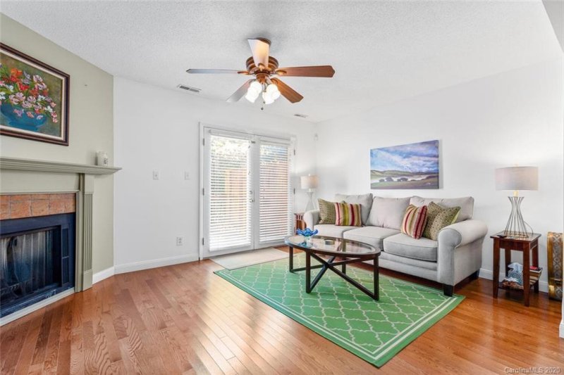 Property image 4 at 16 Spears Avenue, Asheville, NC 28801