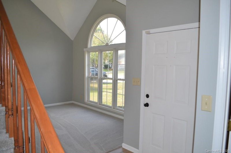 Property image 2 at 4001 Inglehurst Drive, Charlotte, NC 28273