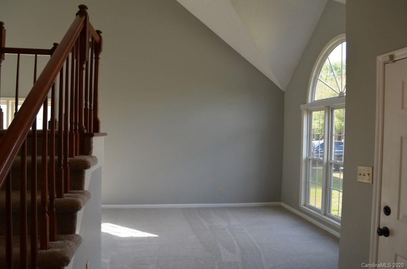 Property image 4 at 4001 Inglehurst Drive, Charlotte, NC 28273