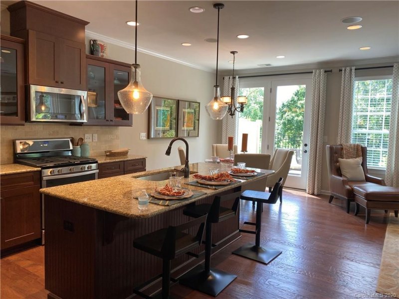 Property image 4 at 9627 Glenburn Lane, Charlotte, NC 28278