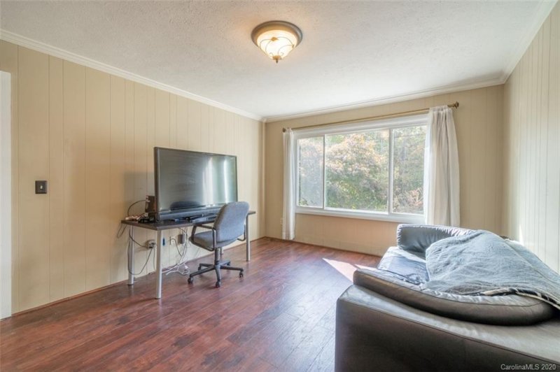 Property image 4 at 2977 Woodwind Drive, Valdese, NC 28690