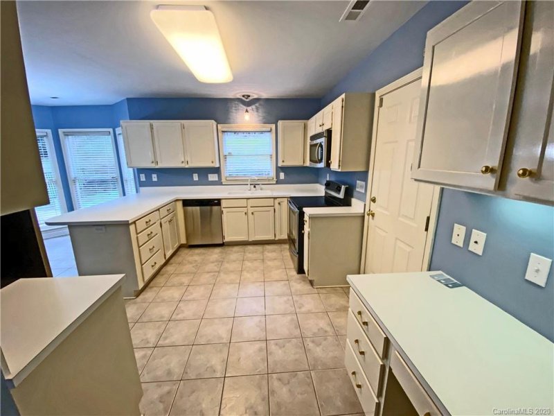 Property image 3 at 577 Highland Ridge Road, Mooresville, NC 28115