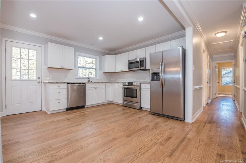 Property image 5 at 8127 Cliffside Drive, Charlotte, NC 28270