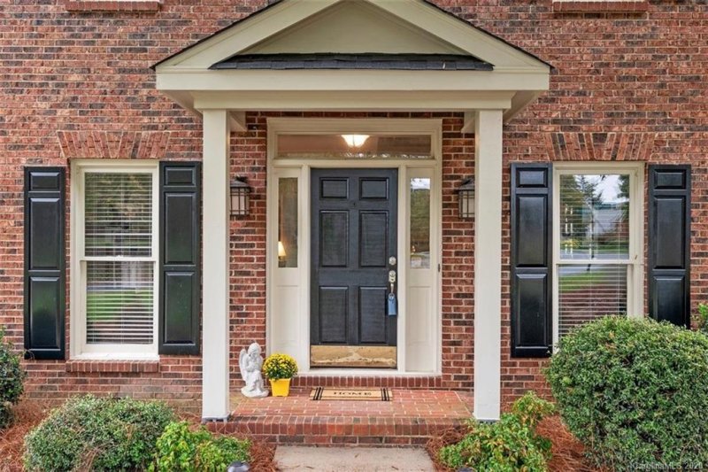 Property image 4 at 1147 Laurel Park Lane, Charlotte, NC 28270