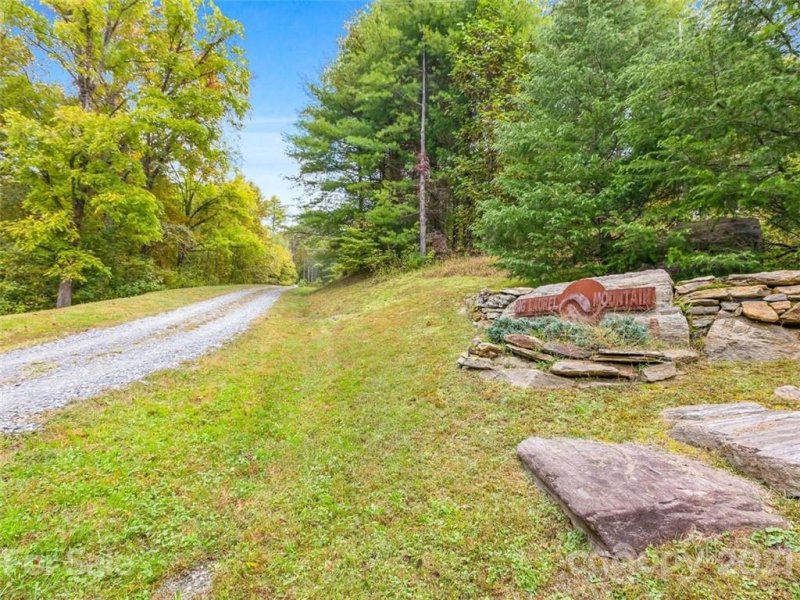 000 Off Overlook Lane