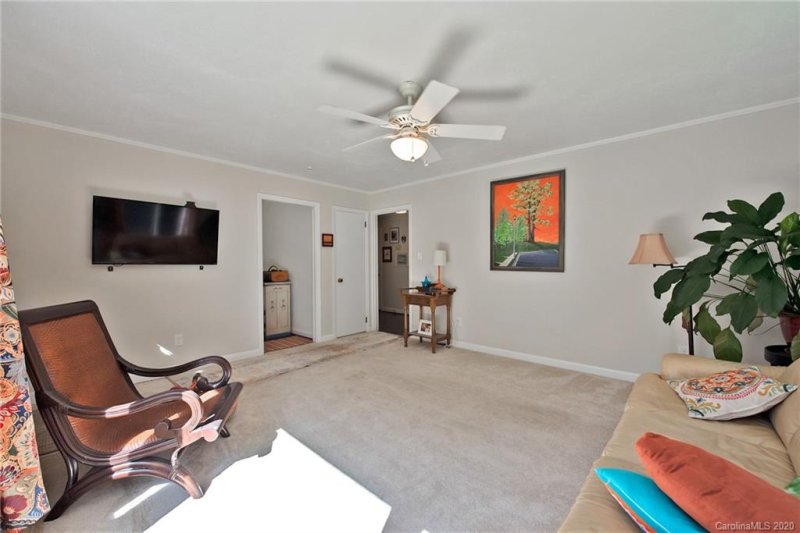 Property image 5 at 119 Meadowbrook Lane, Davidson, NC 28036