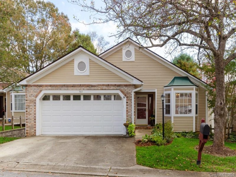 Property image 2 at 503 Belvidere Court, Hendersonville, NC 28791