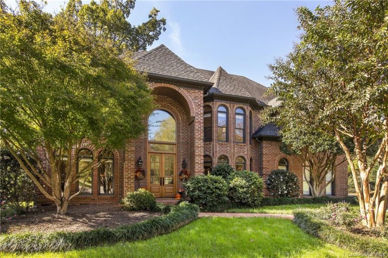 Property image 3 at 2215 Humberview Lane, Charlotte, NC 28270