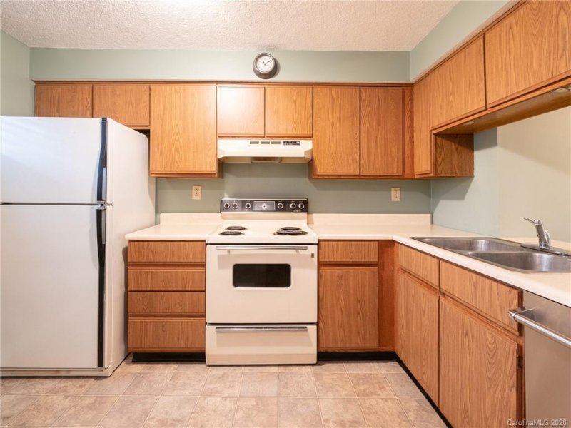 Property image 4 at 156 Water Oak Drive, Pineville, NC 28134